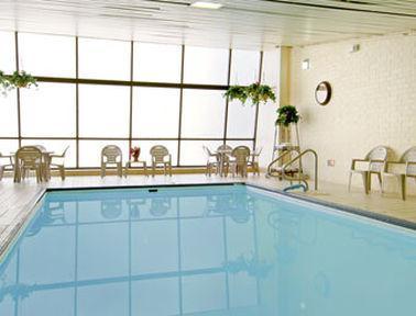 ホテル Ramada Convention Center オー・クレア 設備 写真